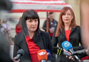 040222_Dan_crvenih_haljina_2.jpg
