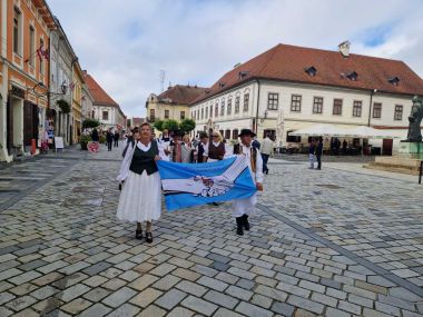 Mimohod_umirovljenika 1.jpg