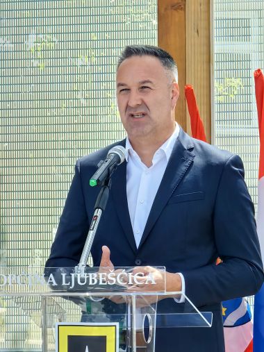 Potpisivanje 16b.jpg