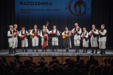 zupanijska_razglednica_2024_mak_trnovec.jpg