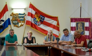 Ivanec_ugovor 32 .jpg