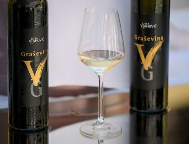 Decanter 22.jpg
