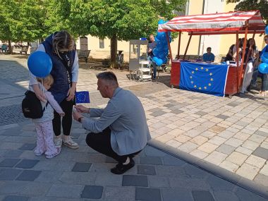 090526_dan europe-2.jpg