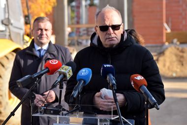 241121_obilazak medicinska skola_4.JPG
