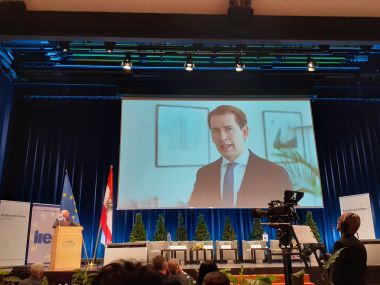 Kurz.jpg