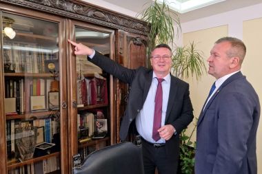 V upan Striak na strunom skupu u Slavonskom Brodu 18.jpg