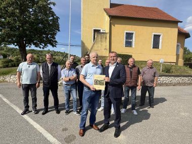 150525_matak cestitka_1.jpg