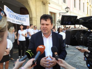 110522_Medunarodni dan sestrinstva_2.jpg