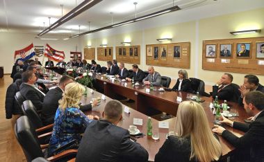 sastanak_premijer_plenkovic_grado_nacelnici_studeni_2023 1.jpg