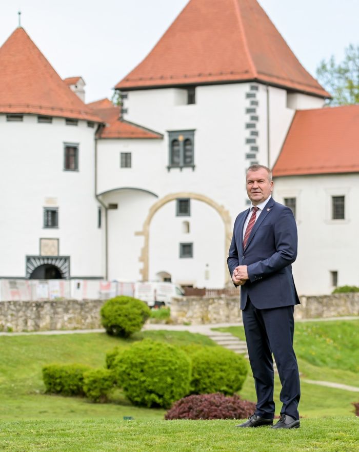 Uskrsna čestitka župana Varaždinske županije Anđelka Stričaka