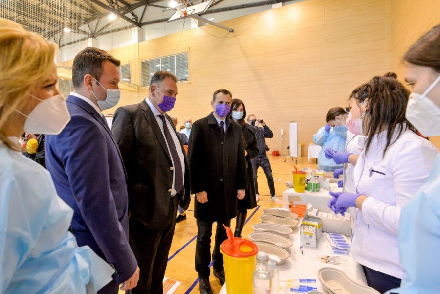 U Gospodarskoj &scaron;koli u Varaždinu i danas poseban punkt za procjepljivanje građana -  odaziv jako dobar