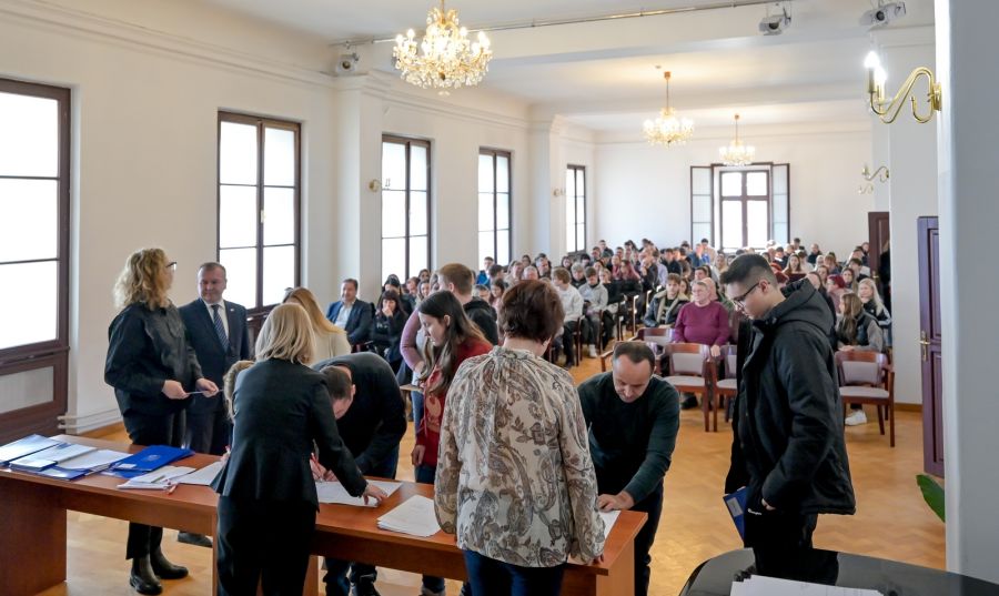Znanje i izvrsnost kao ulaganje u budućnost: Varaždinska županija potpisala ugovore o stipendiranju za 2025./2026.