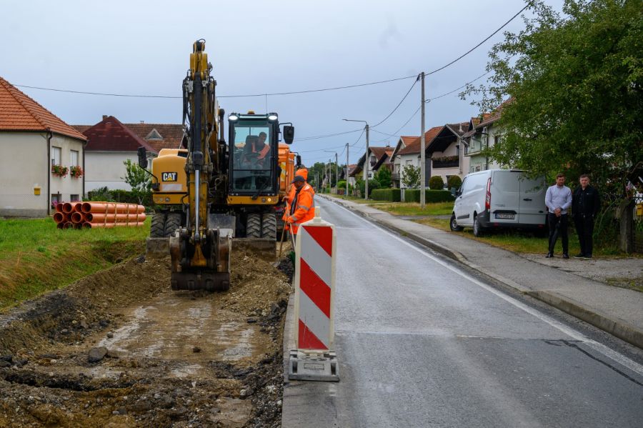 Vi&scaron;e od 300 km kanalizacijske mreže u Varaždinskoj županiji, od kojih će gotovo 11 km u Ljube&scaron;ćici biti izgrađeno do kraja godine  &nbsp;