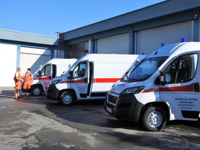 Nabavljena tri nova kombi-vozila: sigurniji sanitetski prijevoz za 65.000 bolesnika iz Varaždinske županije