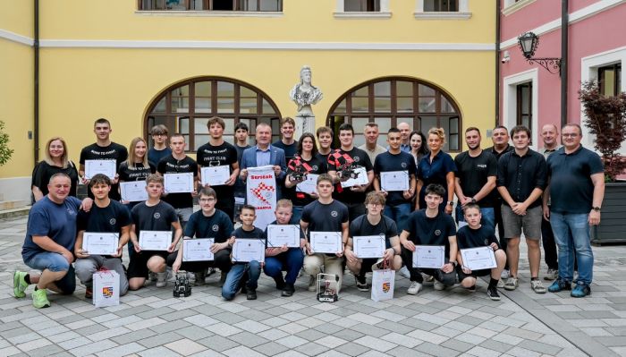 Robotičari na europskom i svjetskom prvenstvu osvojili čak 22 medalje, a jo&scaron; četiri odličja savate borci na euru &nbsp;&nbsp;&nbsp;&nbsp;&nbsp;