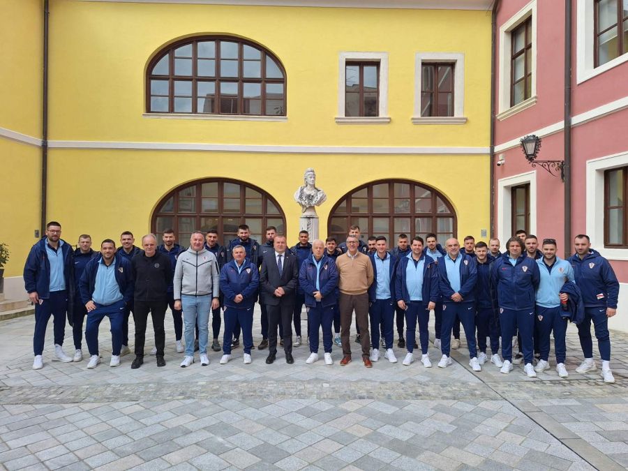 Župan Anđelko Stričak primio članove stožera i reprezentativce hrvatske futsal reprezentacije