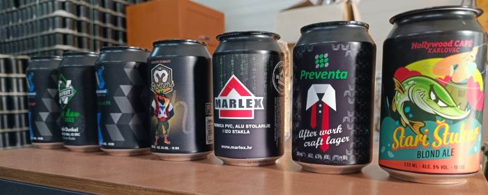 U sklopu craft pivovare Saperlot otvorena nova ku&scaron;aonica, podr&scaron;ku ovoj uspje&scaron;noj poduzetničkoj priči dali župan Anđelko Stričak i gradonačelnik Varaždina Neven Bosilj
